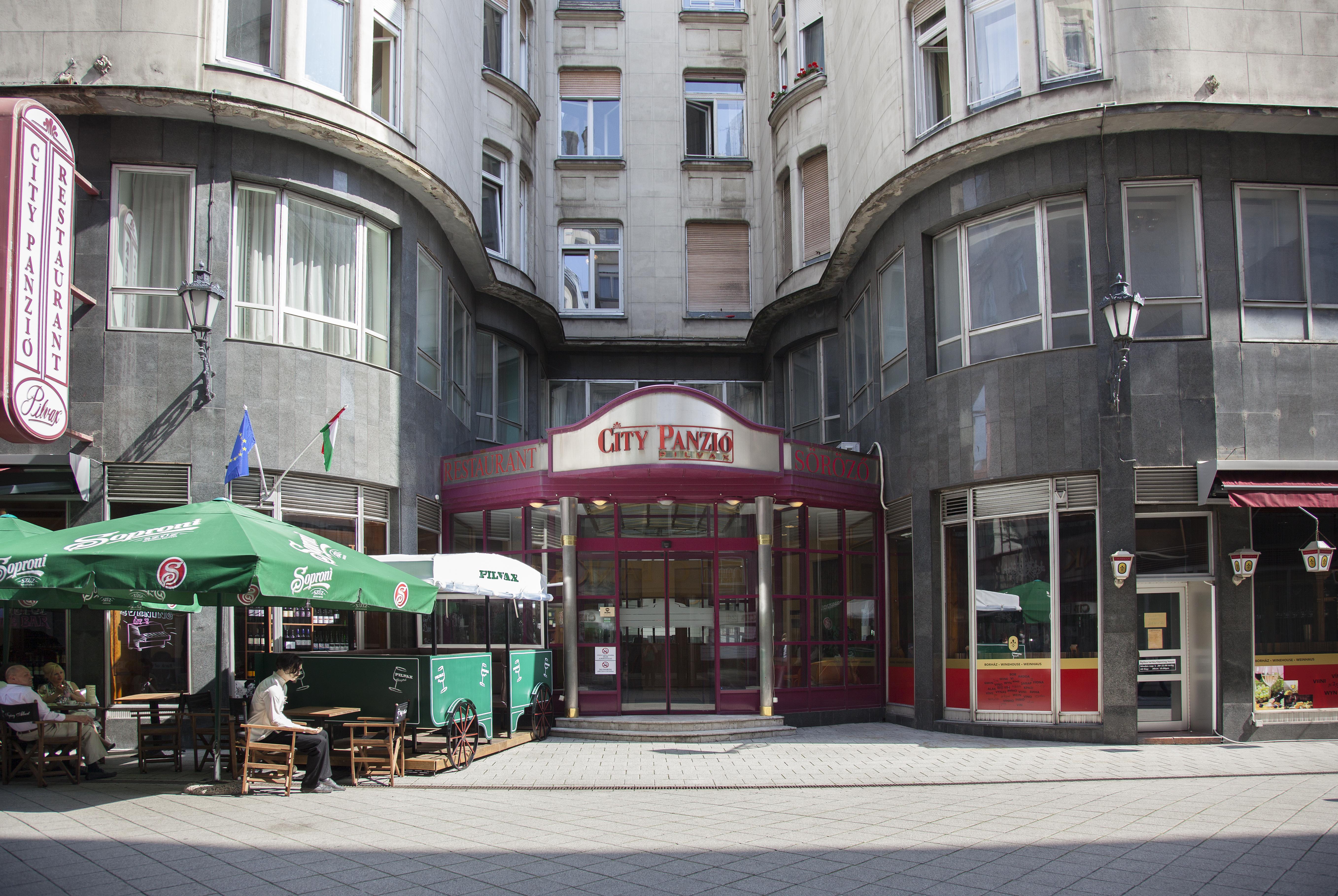 City Hotel Pilvax Budapest Exterior photo